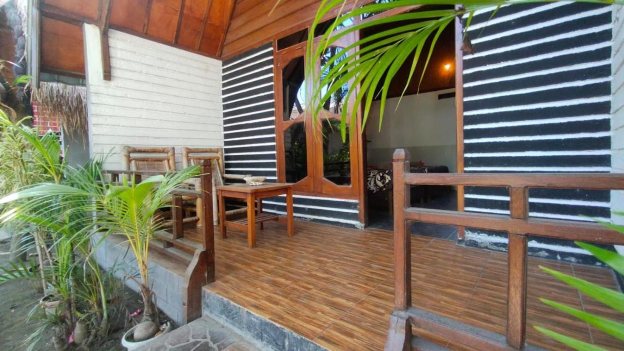 Maxal Bungalow Hotel กิลิไอร์ ภายนอก รูปภาพ