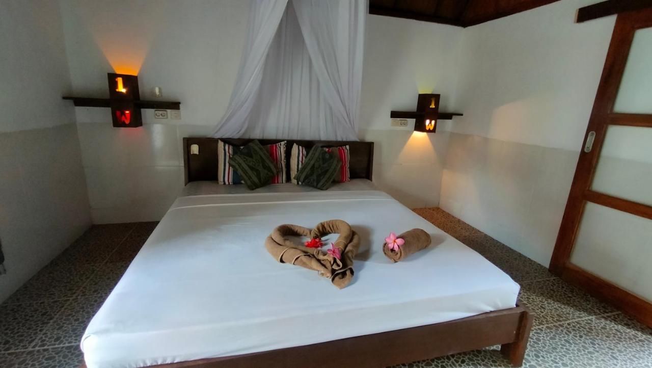 Maxal Bungalow Hotel กิลิไอร์ ภายนอก รูปภาพ