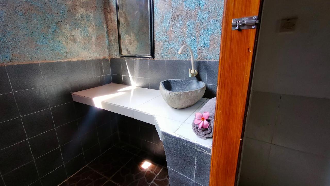 Maxal Bungalow Hotel กิลิไอร์ ภายนอก รูปภาพ