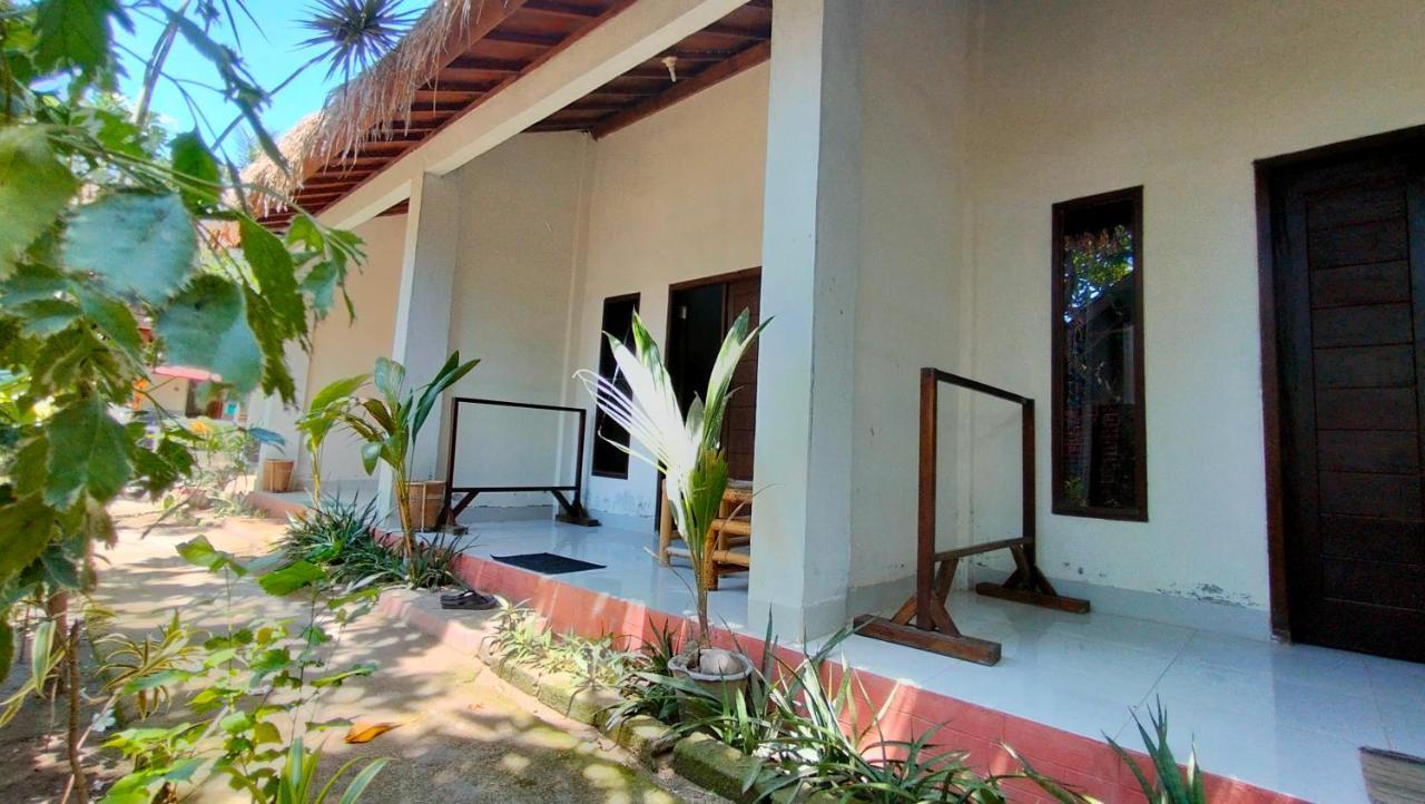 Maxal Bungalow Hotel กิลิไอร์ ภายนอก รูปภาพ
