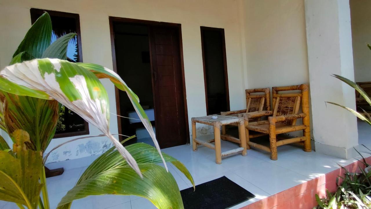Maxal Bungalow Hotel กิลิไอร์ ภายนอก รูปภาพ
