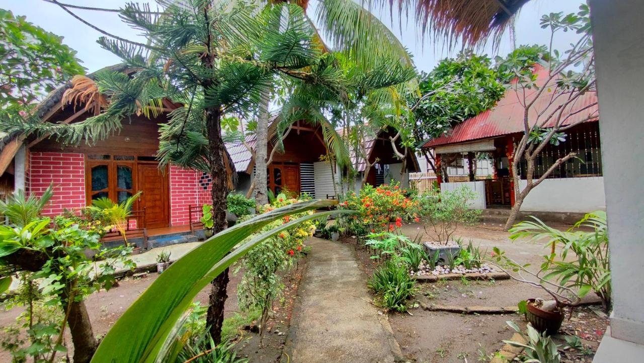 Maxal Bungalow Hotel กิลิไอร์ ภายนอก รูปภาพ