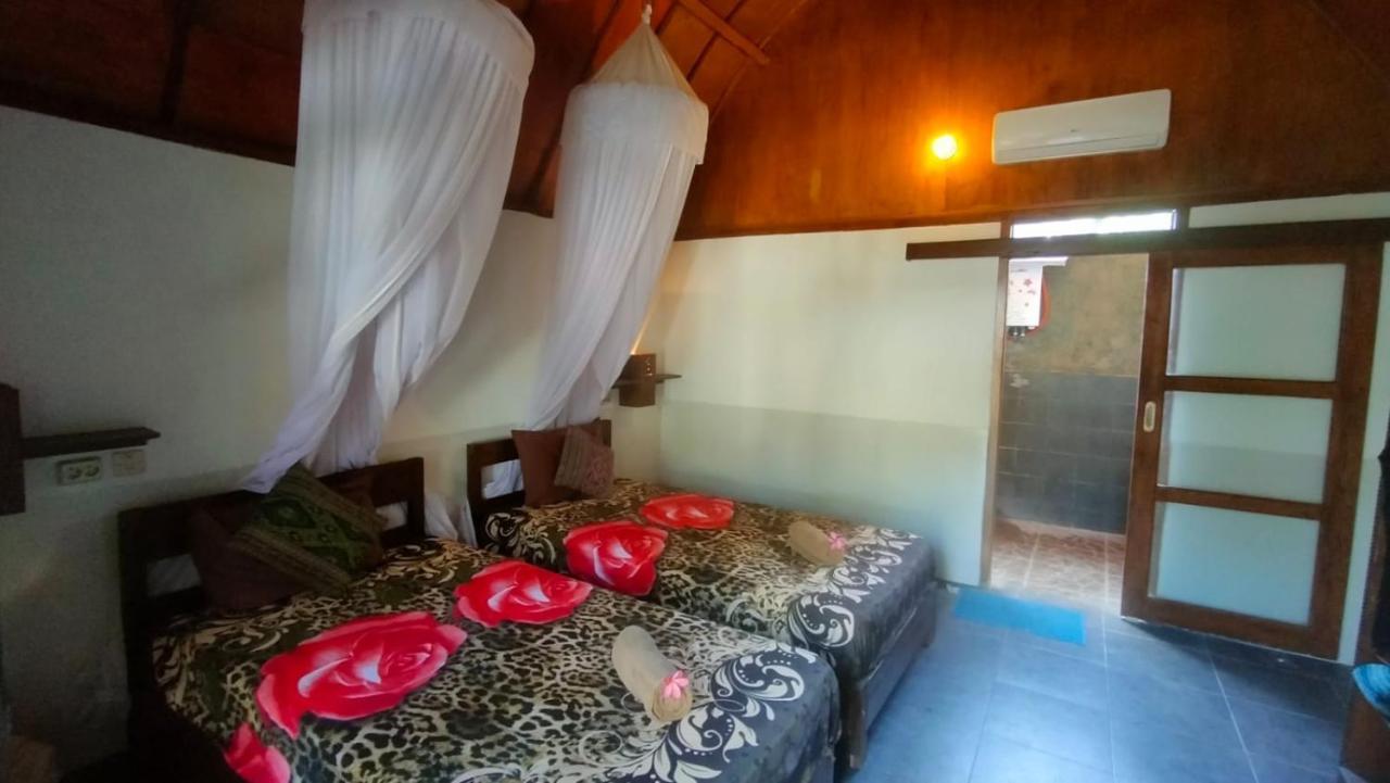 Maxal Bungalow Hotel กิลิไอร์ ภายนอก รูปภาพ